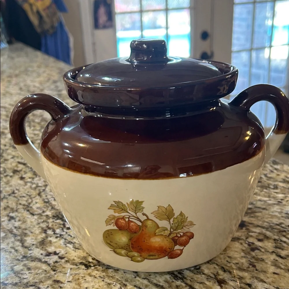 Vintage 1974 # 342 McCoy Pottery Bean Pot Tureen with Fruit Design - Picture 4 of 16